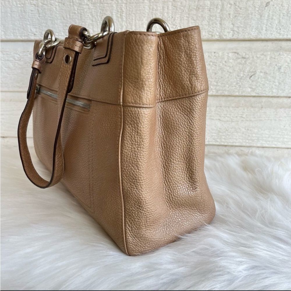 COACH Champagne Leather Gallery Hampton Turnlock Tote Bag - Picture 3 of 10